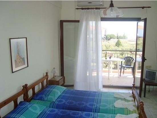 Yianna Studios & Apartments Gerakini Oda fotoğraf
